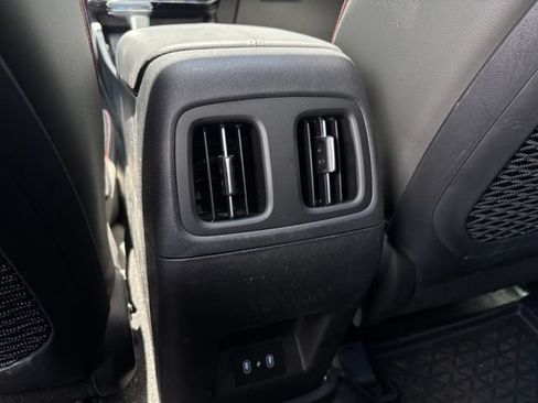Used 2025 Hyundai Santa Cruz Limited AWD/4WD image 23