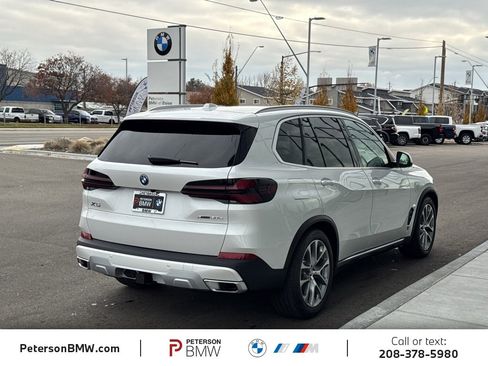 New 2026 BMW X5 xDrive50e image 7