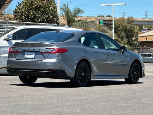 Used 2025 Toyota Camry SE w/ Multimedia Upgrade Package FWD image 5