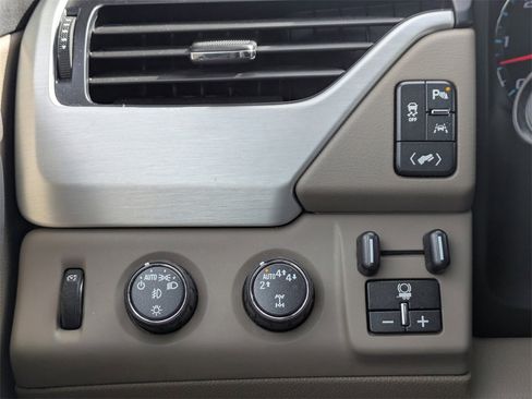 Used 2019 GMC Yukon SLT w/ Open Road Package image 29