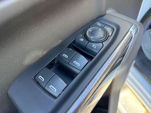 Used 2019 Chevrolet Silverado 1500 LTZ w/ LTZ Convenience Package image 13