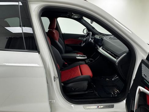 Used 2023 BMW X1 xDrive28i w/ Premium Package image 14