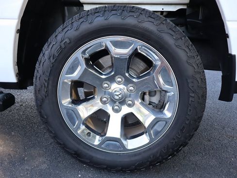 Used 2019 RAM 1500 Big Horn AWD/4WD image 41