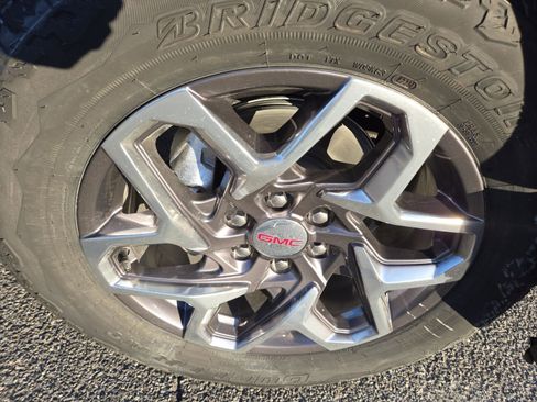 New 2026 GMC Sierra 1500 SLT w/ SLT Premium Plus Package image 16