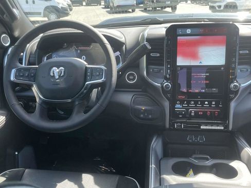 New 2026 RAM 2500 Laramie AWD/4WD image 22