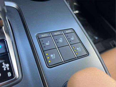 New 2026 Lexus UX 300h FWD image 26