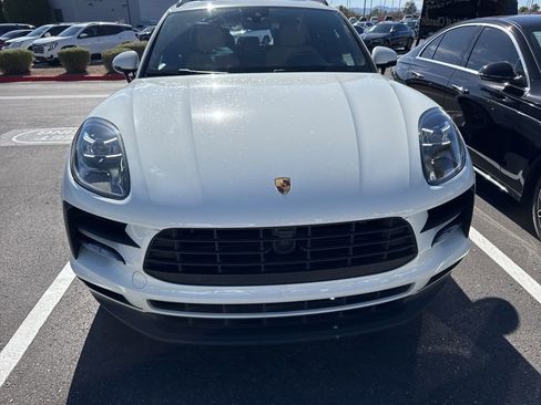 Used 2021 Porsche Macan image 2