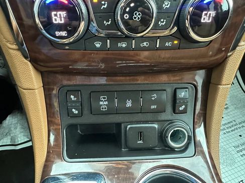 Used 2017 Buick Enclave Leather AWD/4WD image 22
