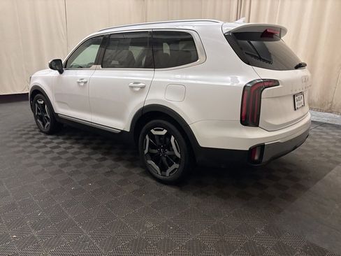 Certified 2023 Kia Telluride EX image 7