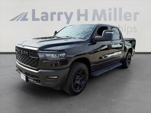 Certified 2025 RAM 1500 Warlock AWD/4WD image 1