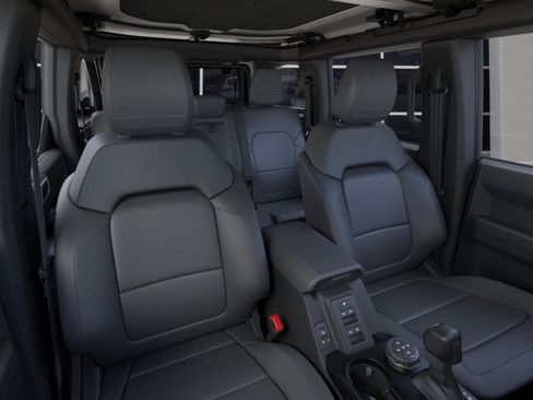 New 2026 Ford Bronco Badlands w/ Sasquatch Package AWD/4WD image 10