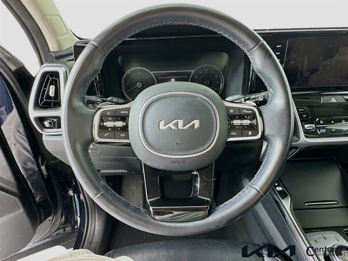 Certified 2023 Kia Sorento EX AWD/4WD image 11