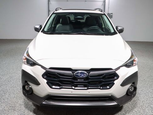 Used 2024 Subaru Crosstrek 2.0i Premium image 4