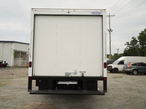 New 2026 GMC Savana 4500 w/ Power Convenience Package RWD image 4