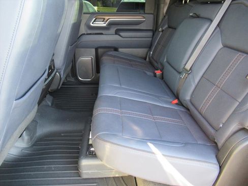 Used 2024 Chevrolet Silverado 2500 High Country w/ Technology Package image 33