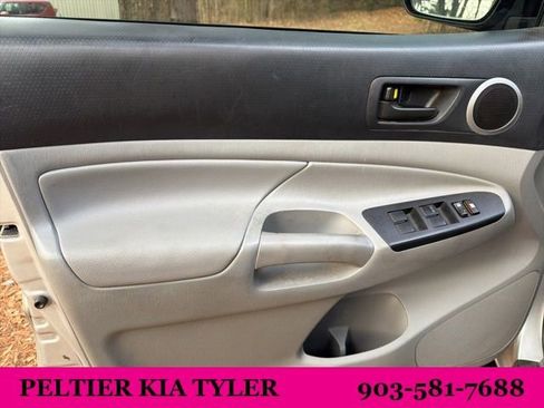 Used 2013 Toyota Tacoma PreRunner w/ SR5 Pkg image 15