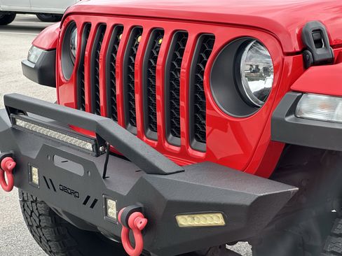 Used 2021 Jeep Gladiator Rubicon w/ Cold Weather Group image 6