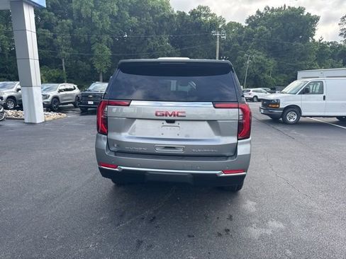 New 2026 GMC Yukon Elevation w/ Elevation Premium Package AWD/4WD image 21