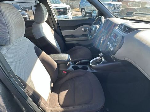 Used 2016 Kia Soul image 15