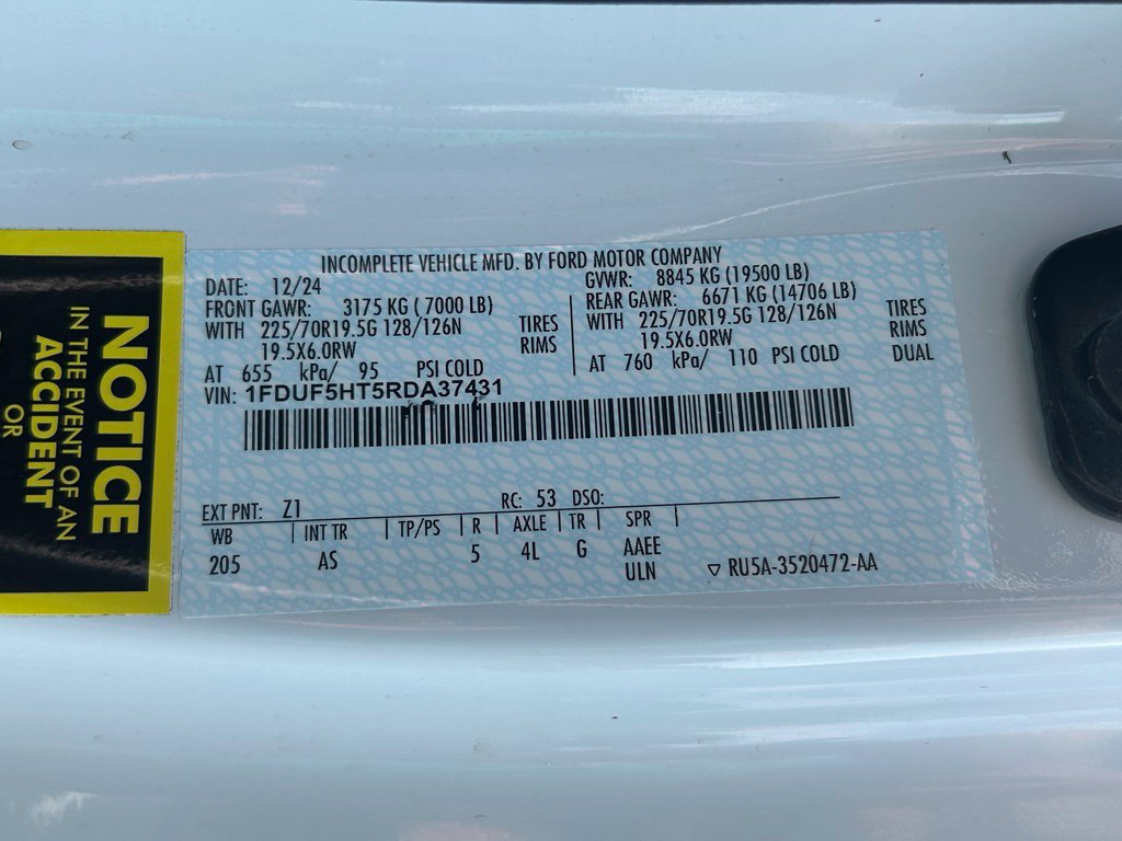 Used 2024 Ford F550 4x4 Regular Cab Super Duty image 64