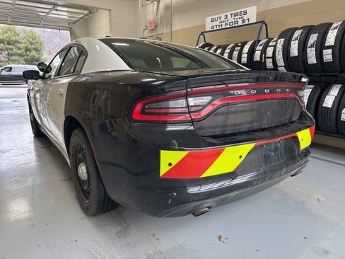 Used 2019 Dodge Charger Police w/ Street Appearance Group image 12