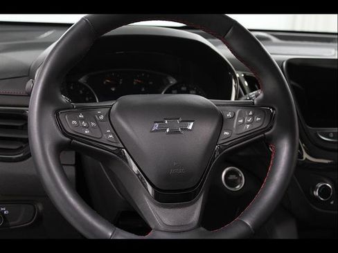 Used 2023 Chevrolet Equinox RS w/ RS Leather Package AWD/4WD image 7