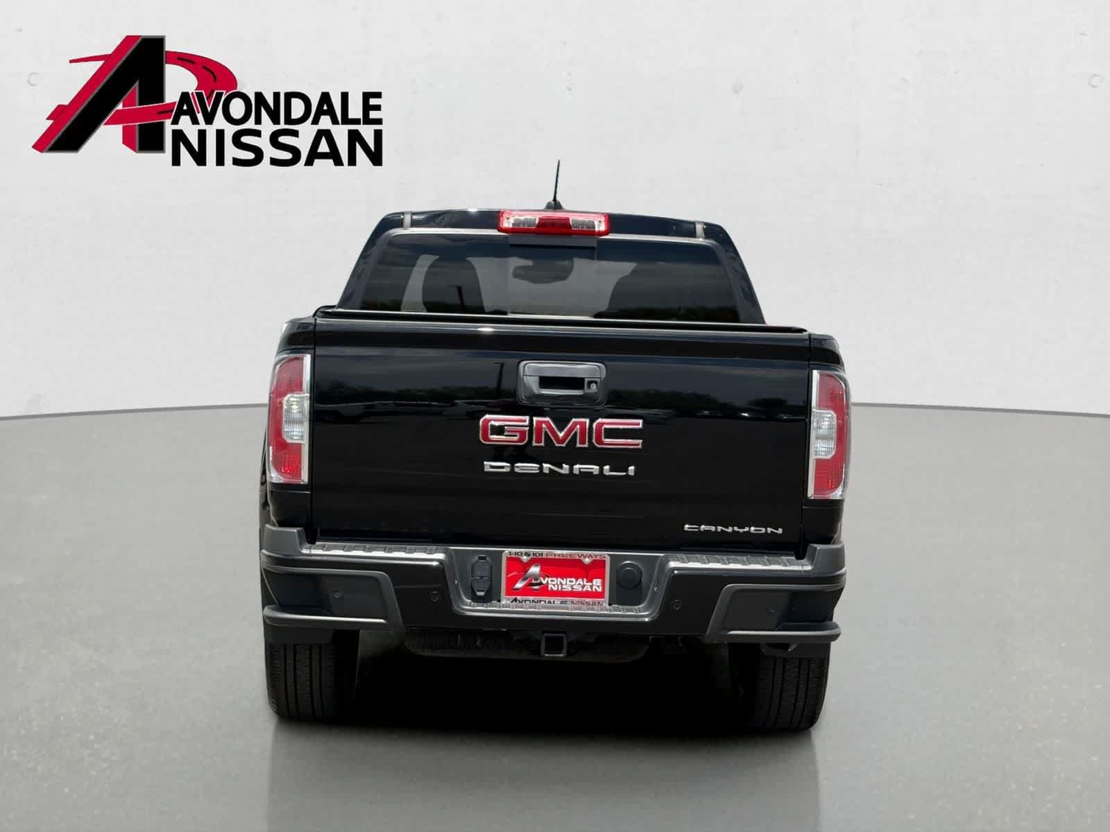 Used 2022 GMC Canyon Denali w/ Denali Black Edition Package AWD/4WD image 5