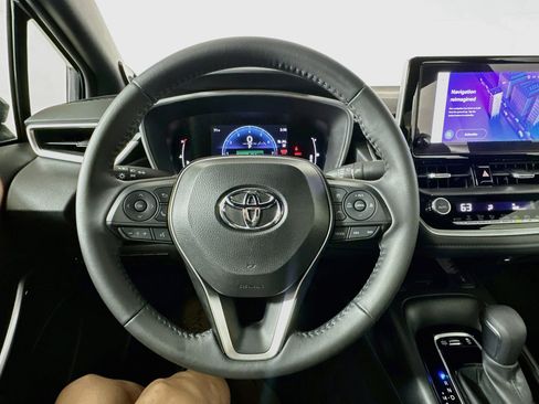 Used 2024 Toyota Corolla XSE FWD image 11
