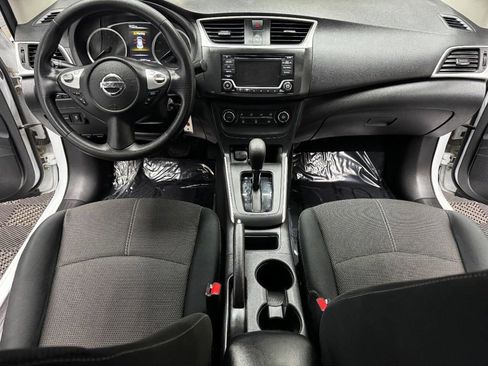 Used 2018 Nissan Sentra S image 39