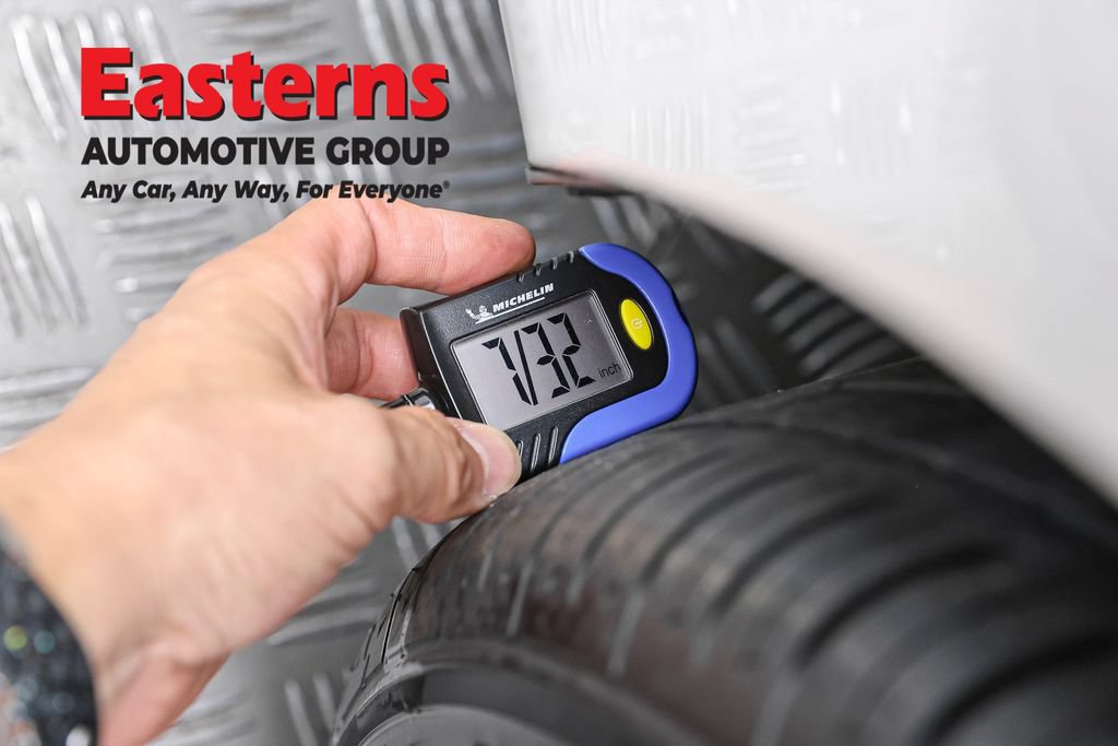 Used 2024 Nissan Versa SV FWD image 28