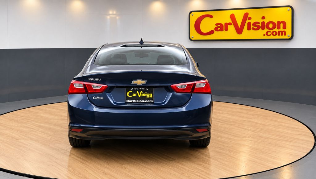 Used 2018 Chevrolet Malibu LS FWD image 3