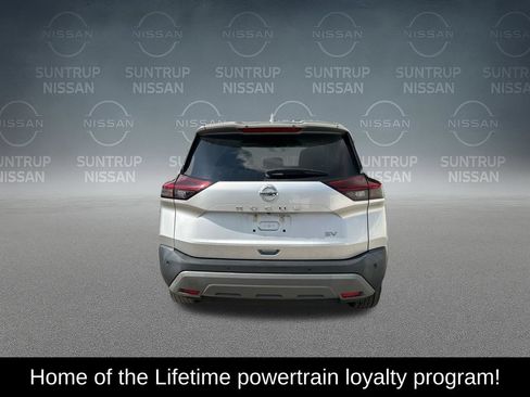 Used 2021 Nissan Rogue SV FWD image 4