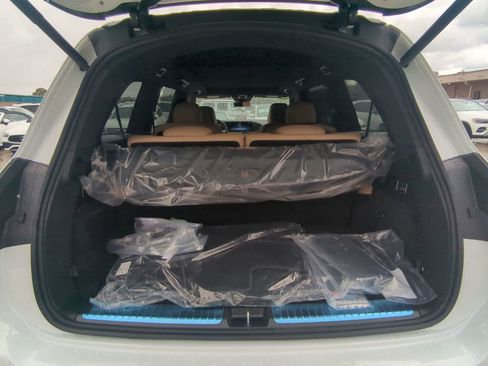 New 2026 Mercedes-Benz GLS 580 4MATIC image 26