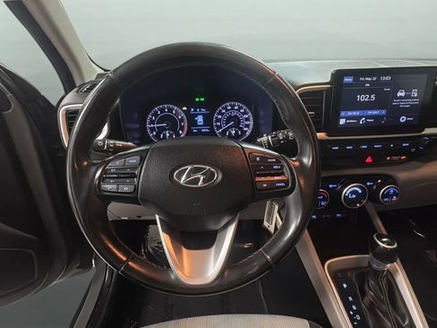 Used 2022 Hyundai Venue SEL w/ Cargo Package FWD image 20