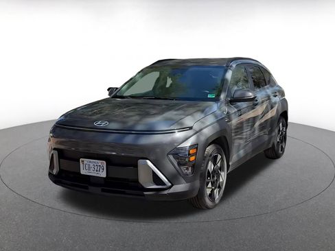 Used 2025 Hyundai Kona SEL image 4