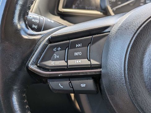 Used 2017 MAZDA MAZDA3 Touring FWD image 23