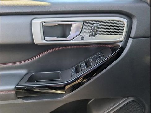 Used 2023 Ford Explorer ST-Line image 14