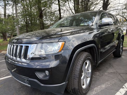 Used 2012 Jeep Grand Cherokee Limited image 3