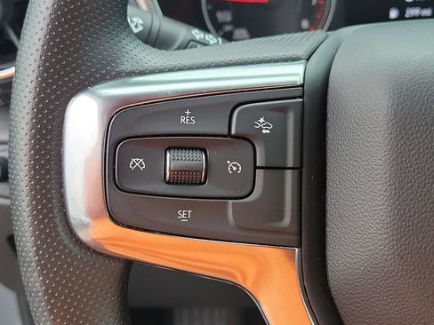 Used 2025 Chevrolet Blazer LT FWD image 21