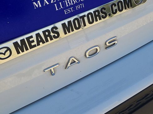 Used 2024 Volkswagen Taos S w/ MDO Package FWD image 12