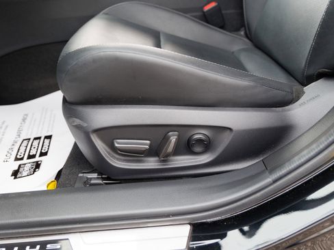 Certified 2024 Toyota Prius XLE image 40