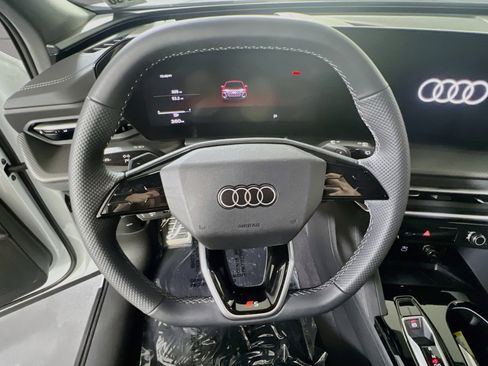 Used 2025 Audi SQ5 Premium Plus AWD/4WD image 11