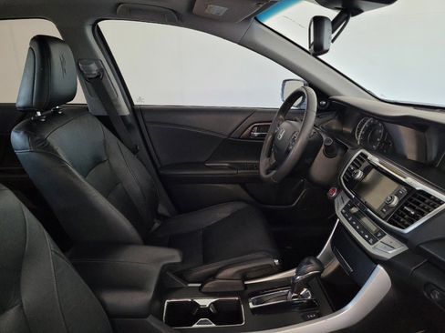 Used 2015 Honda Accord EX-L image 21