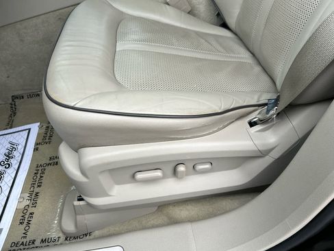 Used 2013 Lincoln MKX AWD image 11