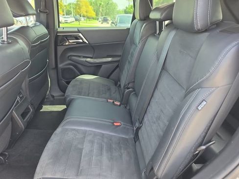 Used 2022 Mitsubishi Outlander SE AWD/4WD image 13