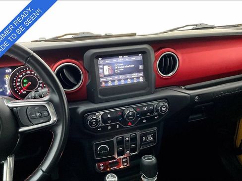 Used 2021 Jeep Wrangler Unlimited Rubicon AWD/4WD image 7
