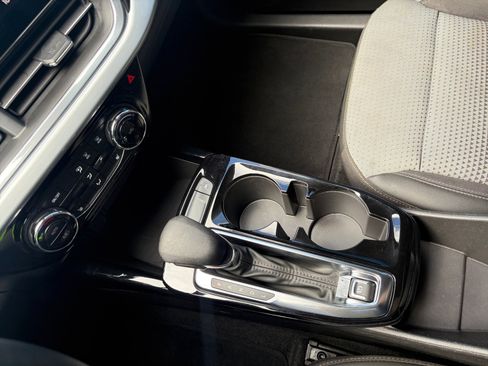 Used 2024 Chevrolet Trax LT w/ Driver Confidence Package image 23