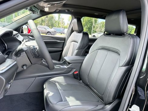 New 2026 Jeep Grand Cherokee L Limited AWD/4WD image 11