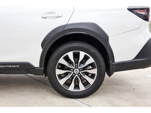 Certified 2024 Subaru Outback Limited XT image 31