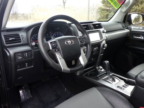 Used 2018 Toyota 4Runner SR5 Premium image 20